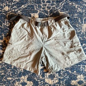 Size small Columbia hiking shorts